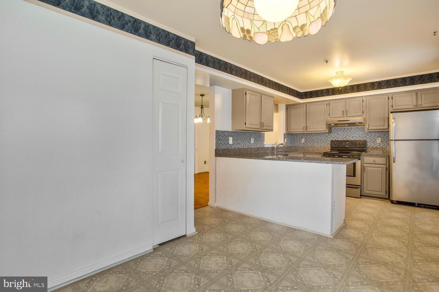 VILLAGES OF MARLBOROUGH - Residential