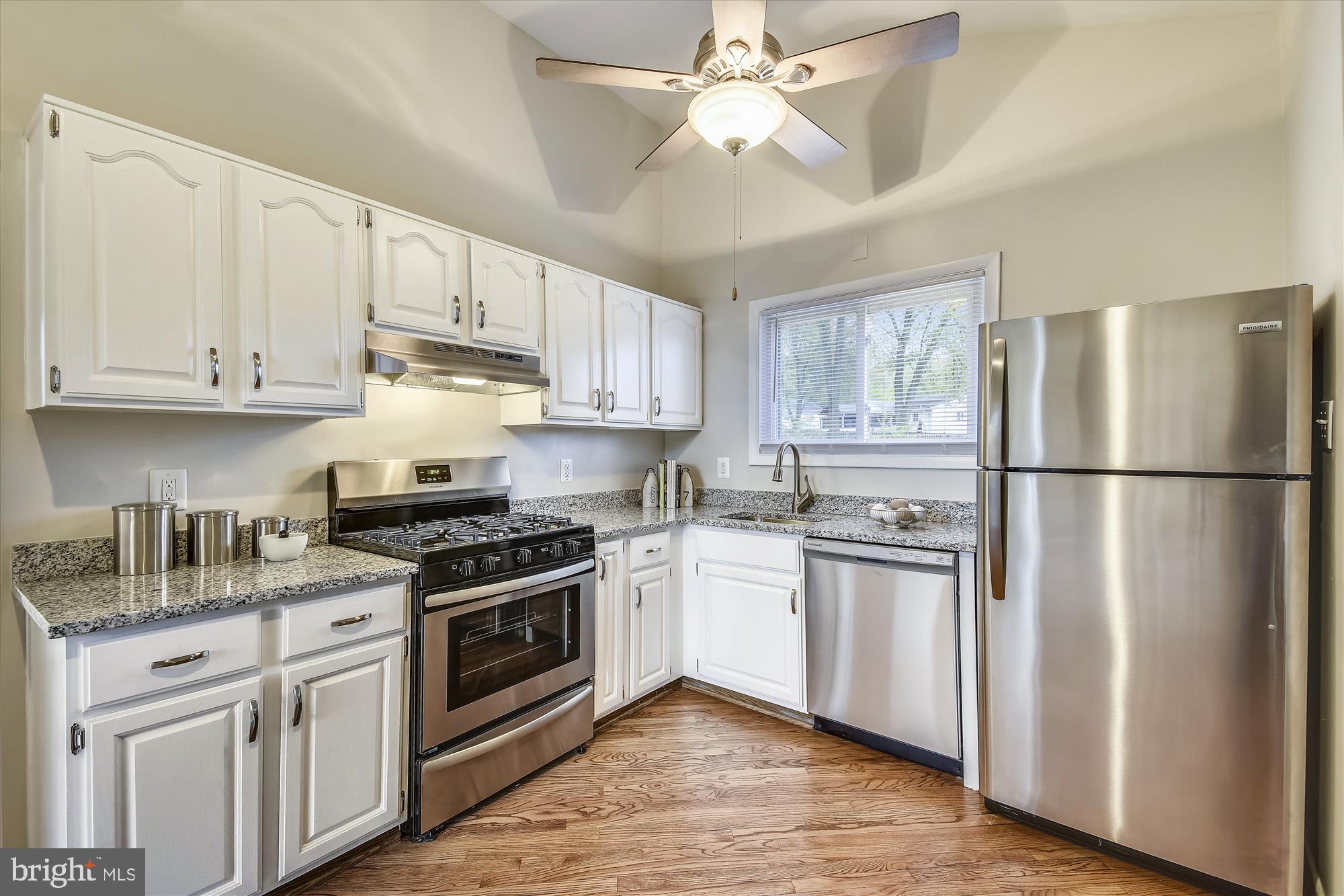 DUNN LORING WOODS - Residential