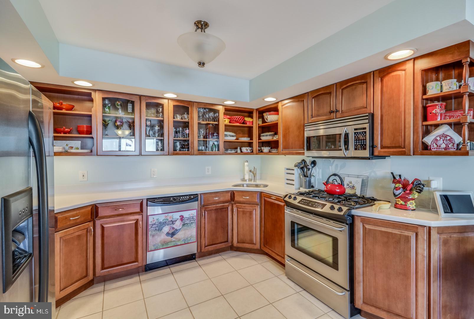 LOCUST POINT - Residential