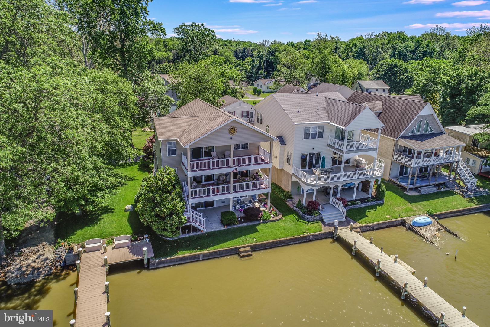 LOCUST POINT - Residential