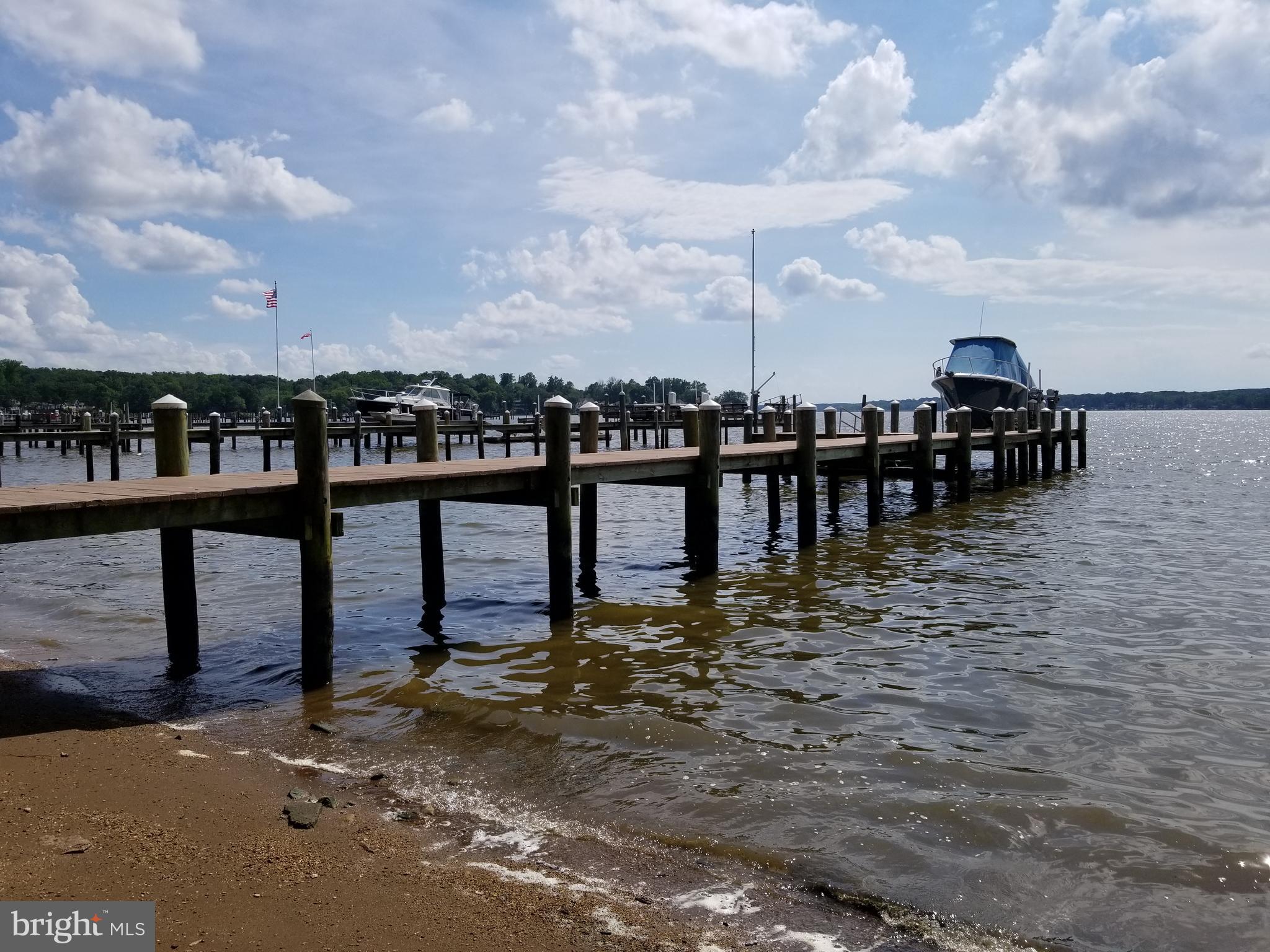 LOCUST POINT - Residential