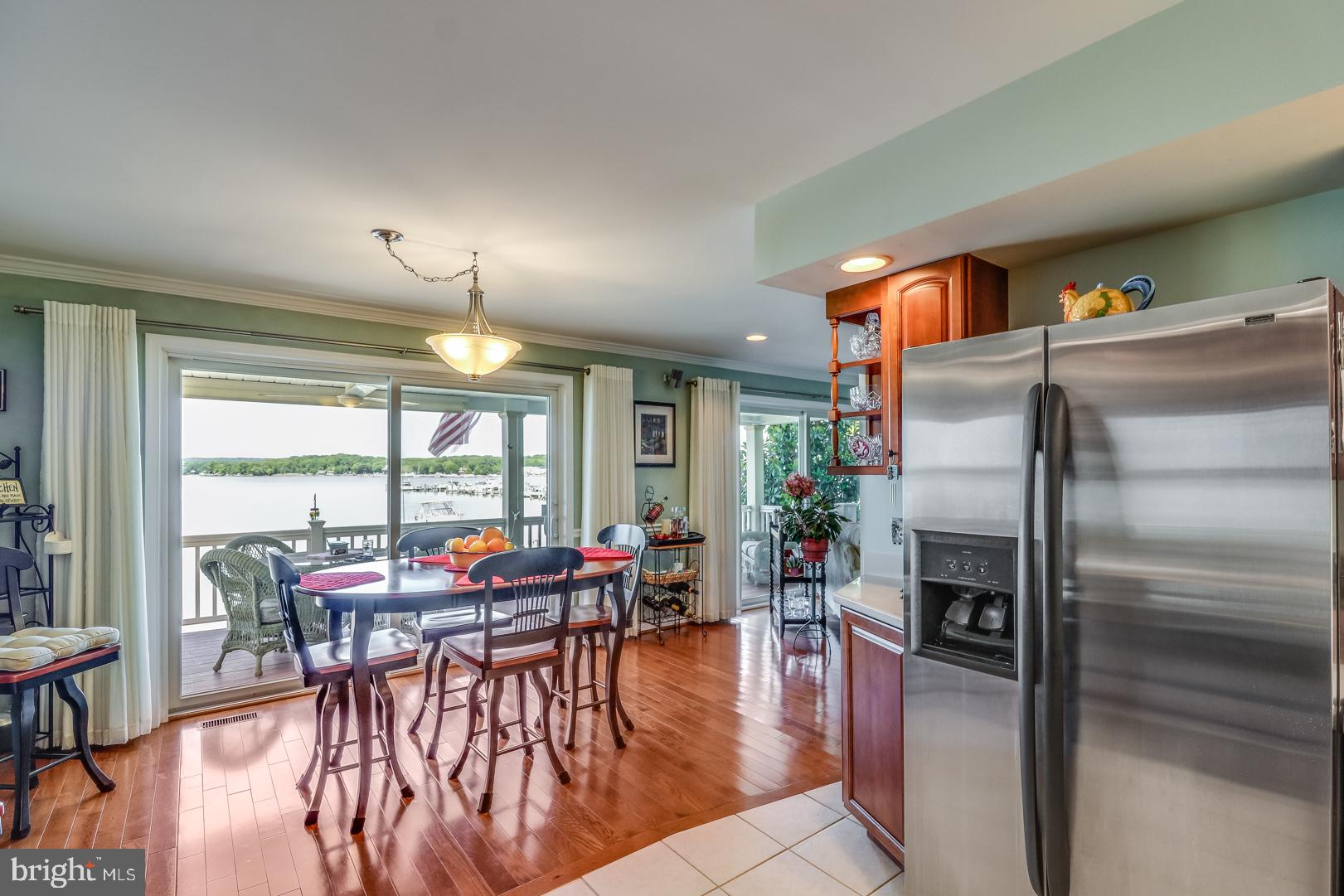 LOCUST POINT - Residential