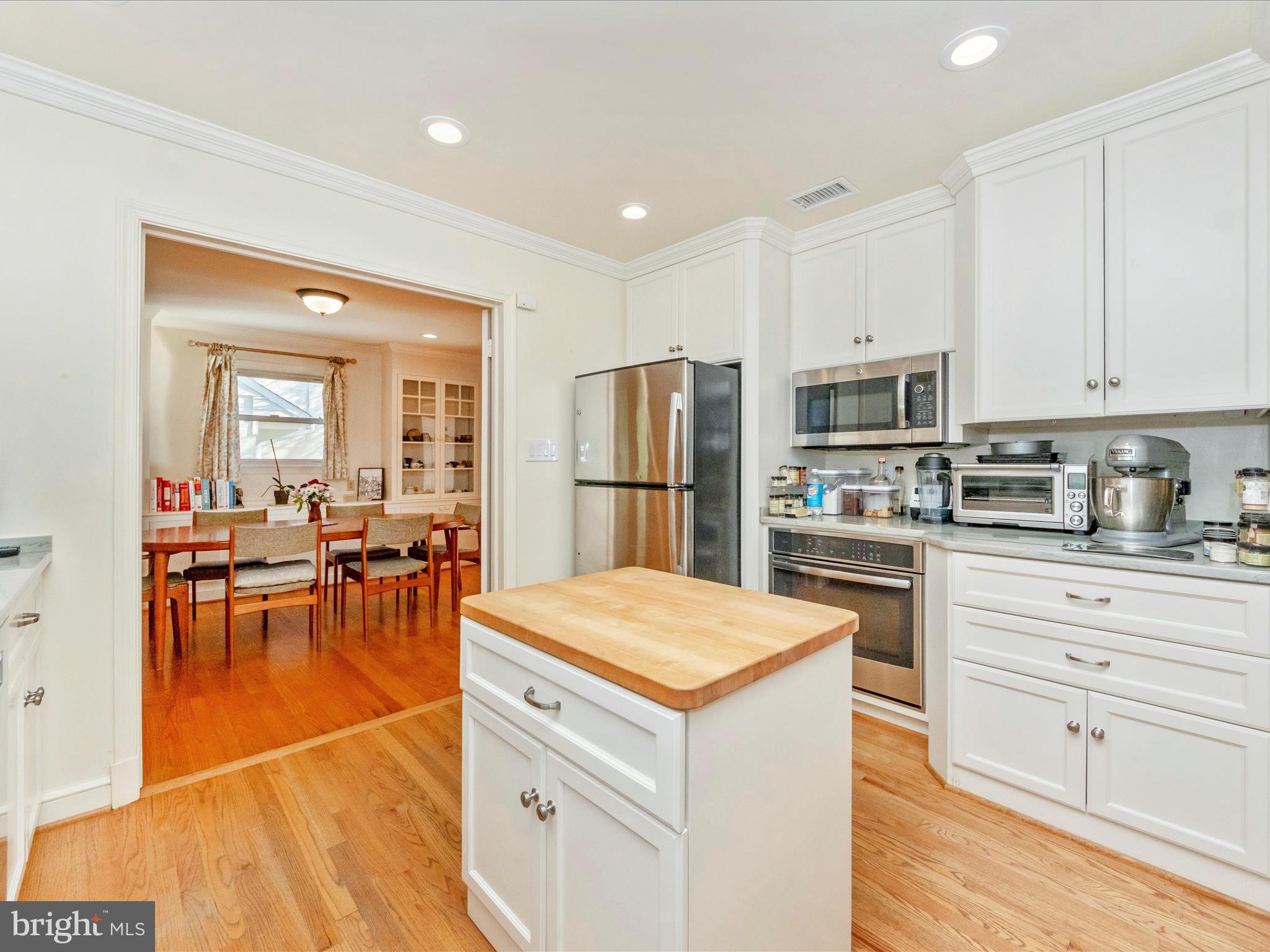 CHEVY CHASE - Residential