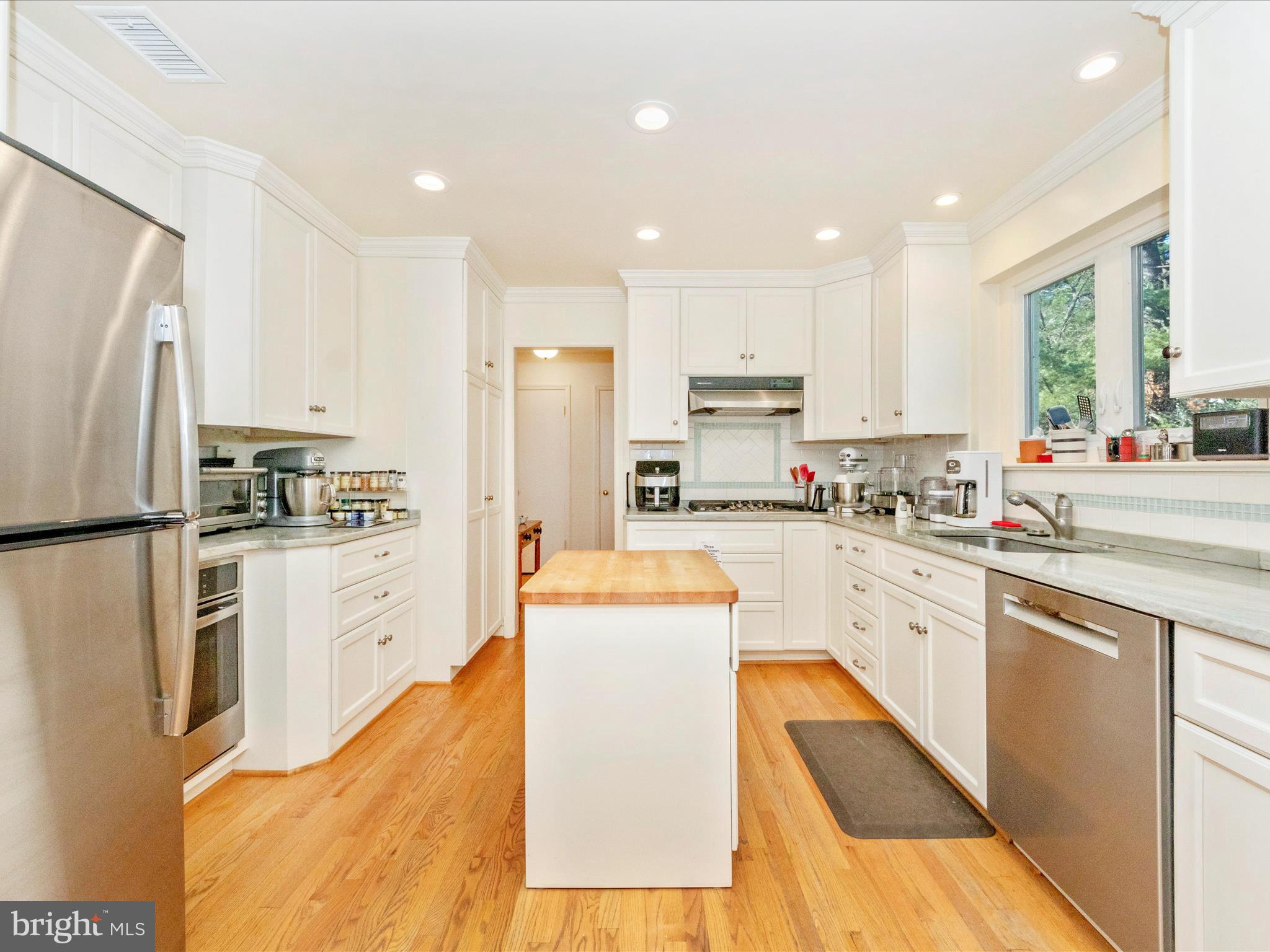 CHEVY CHASE - Residential