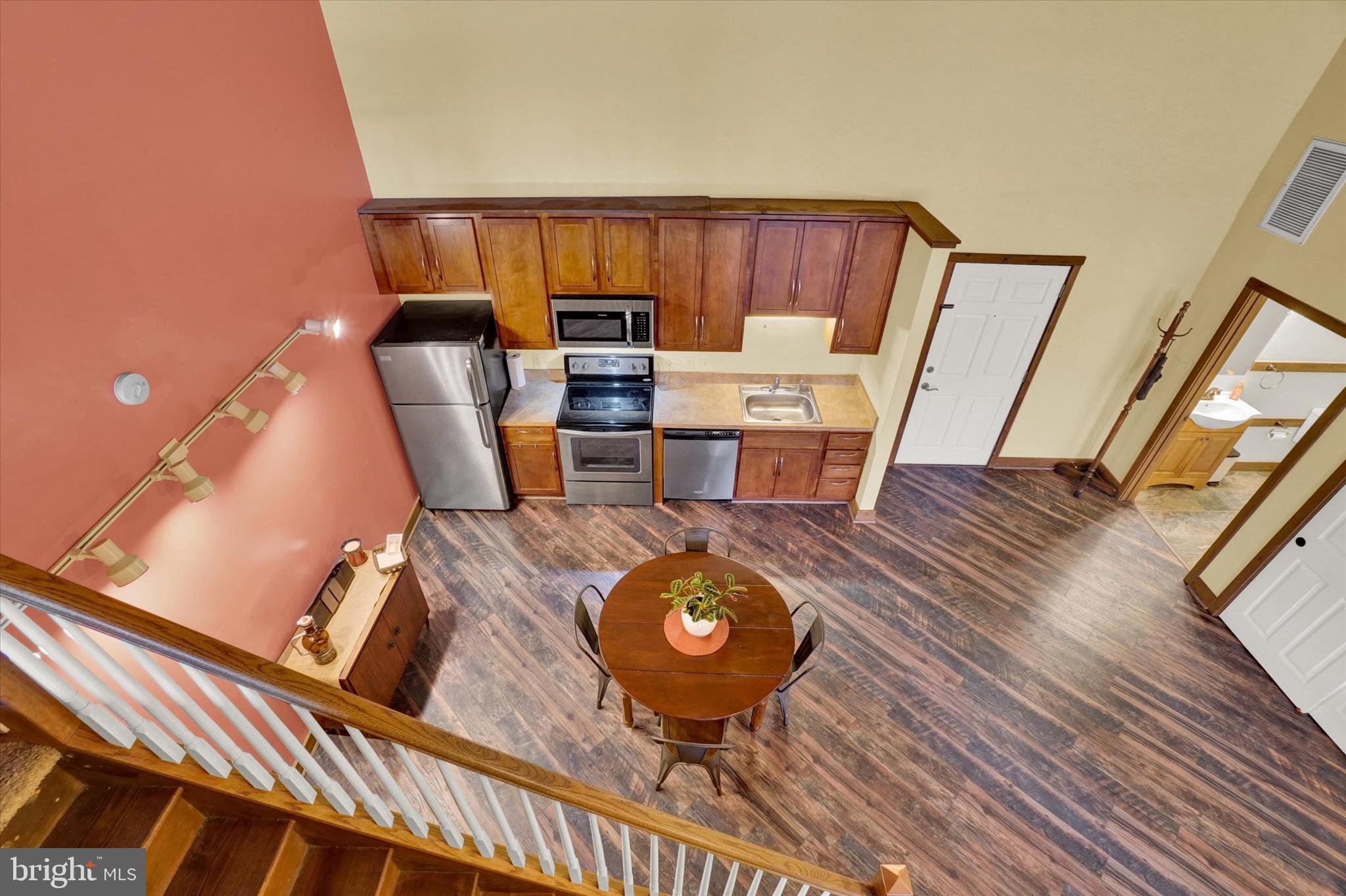 MONARCH MILLS - Residential