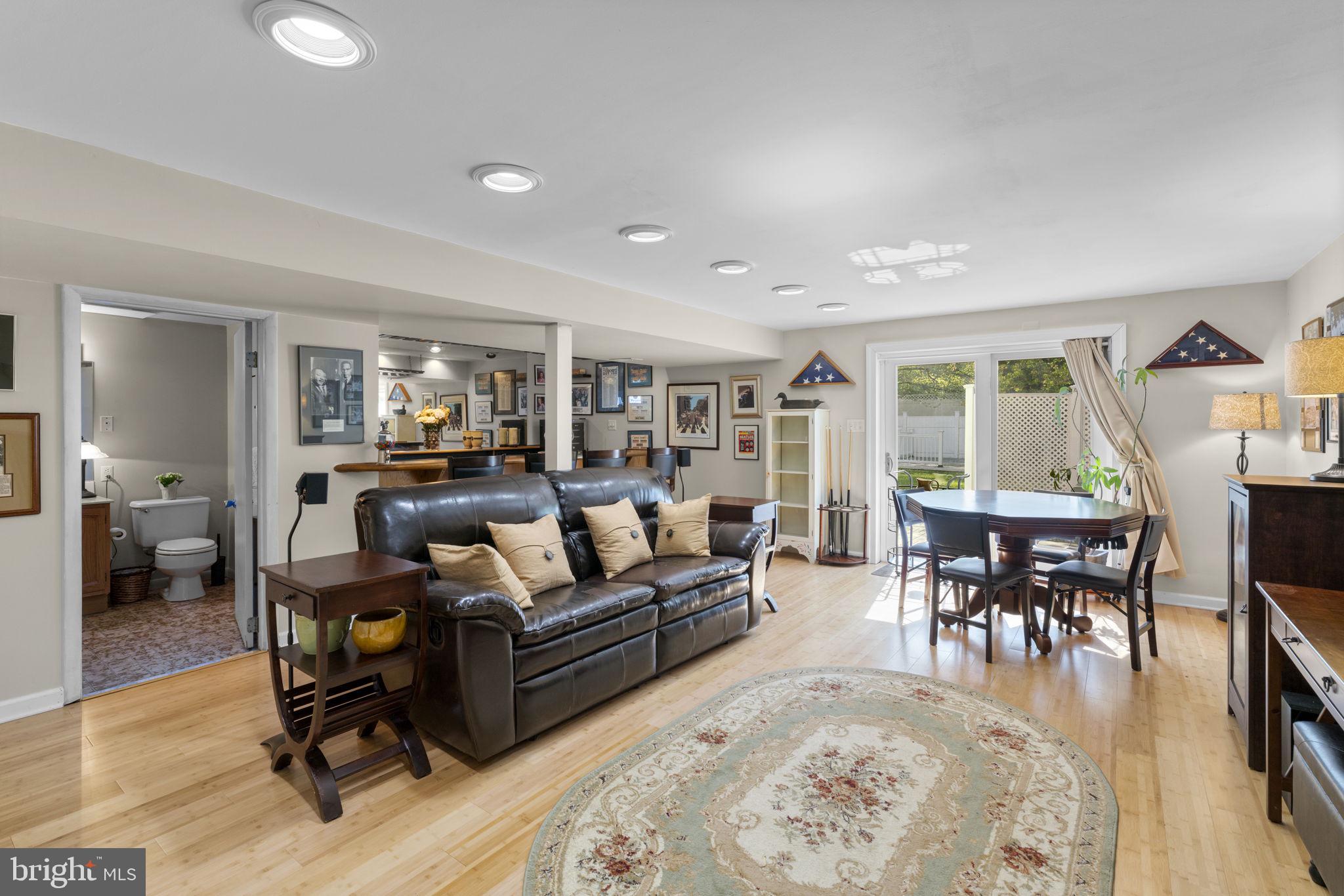 BEAVERBROOK - Residential