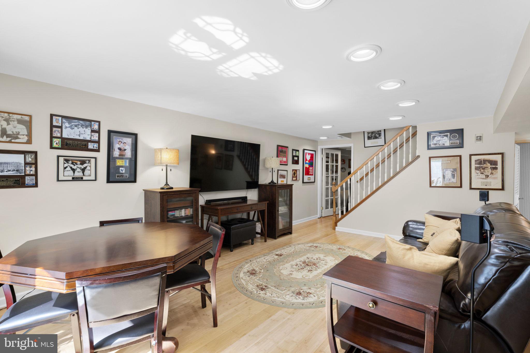 BEAVERBROOK - Residential