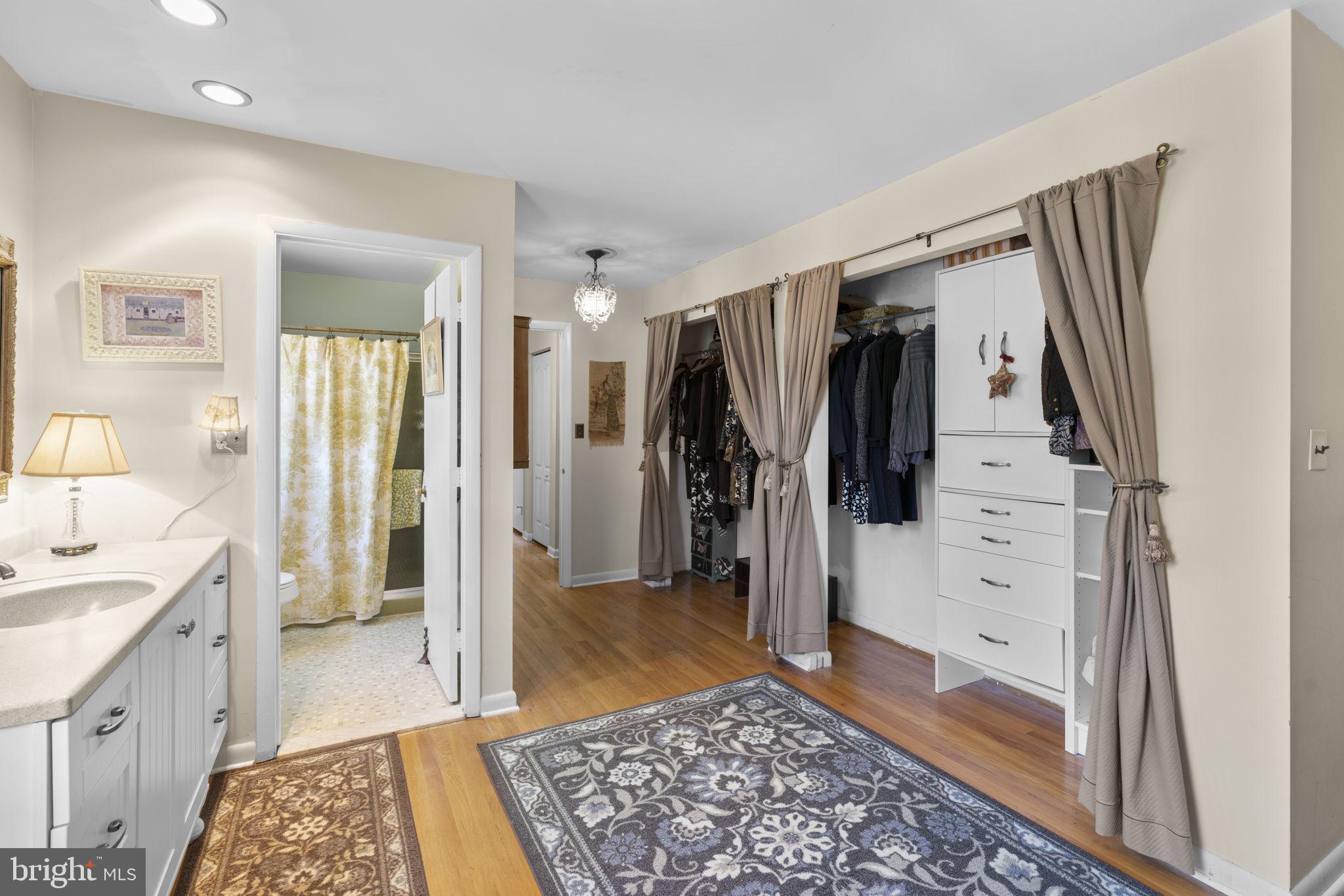 BEAVERBROOK - Residential