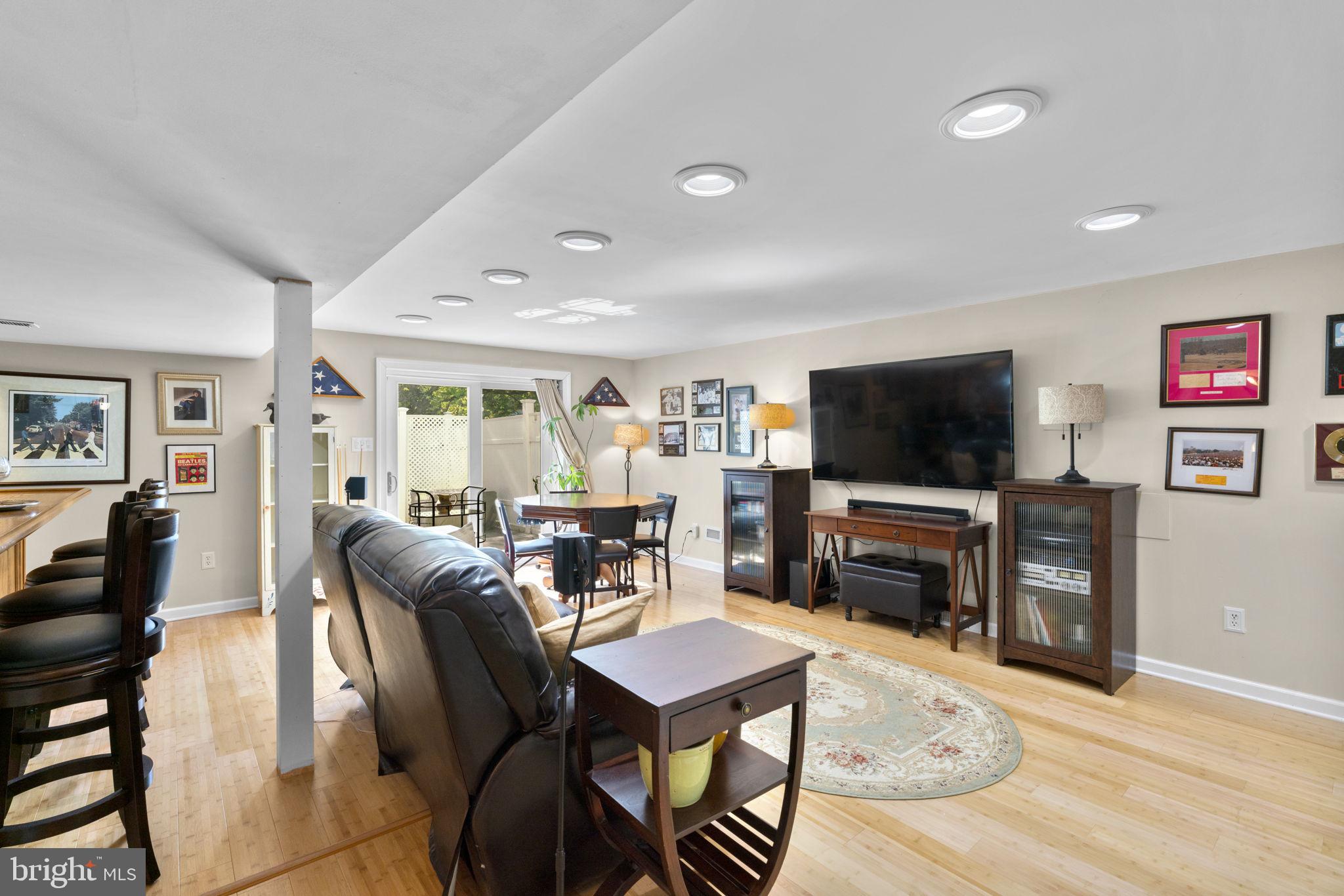 BEAVERBROOK - Residential