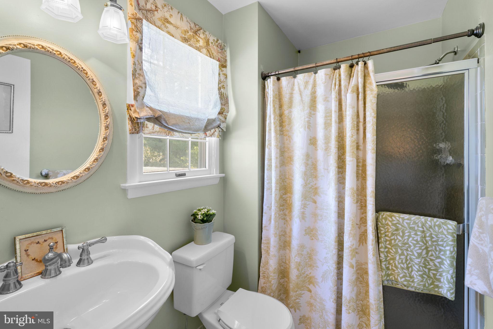 BEAVERBROOK - Residential