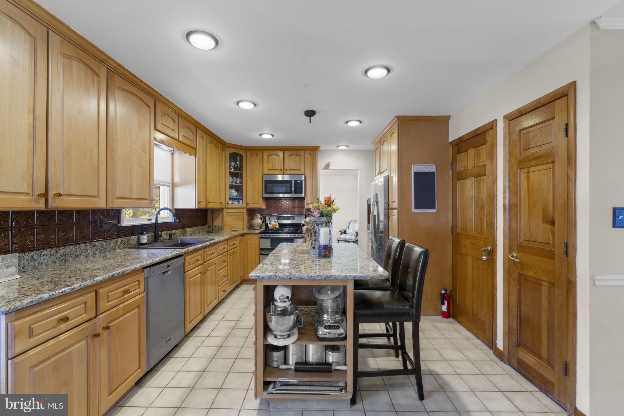 BEAVERBROOK - Residential