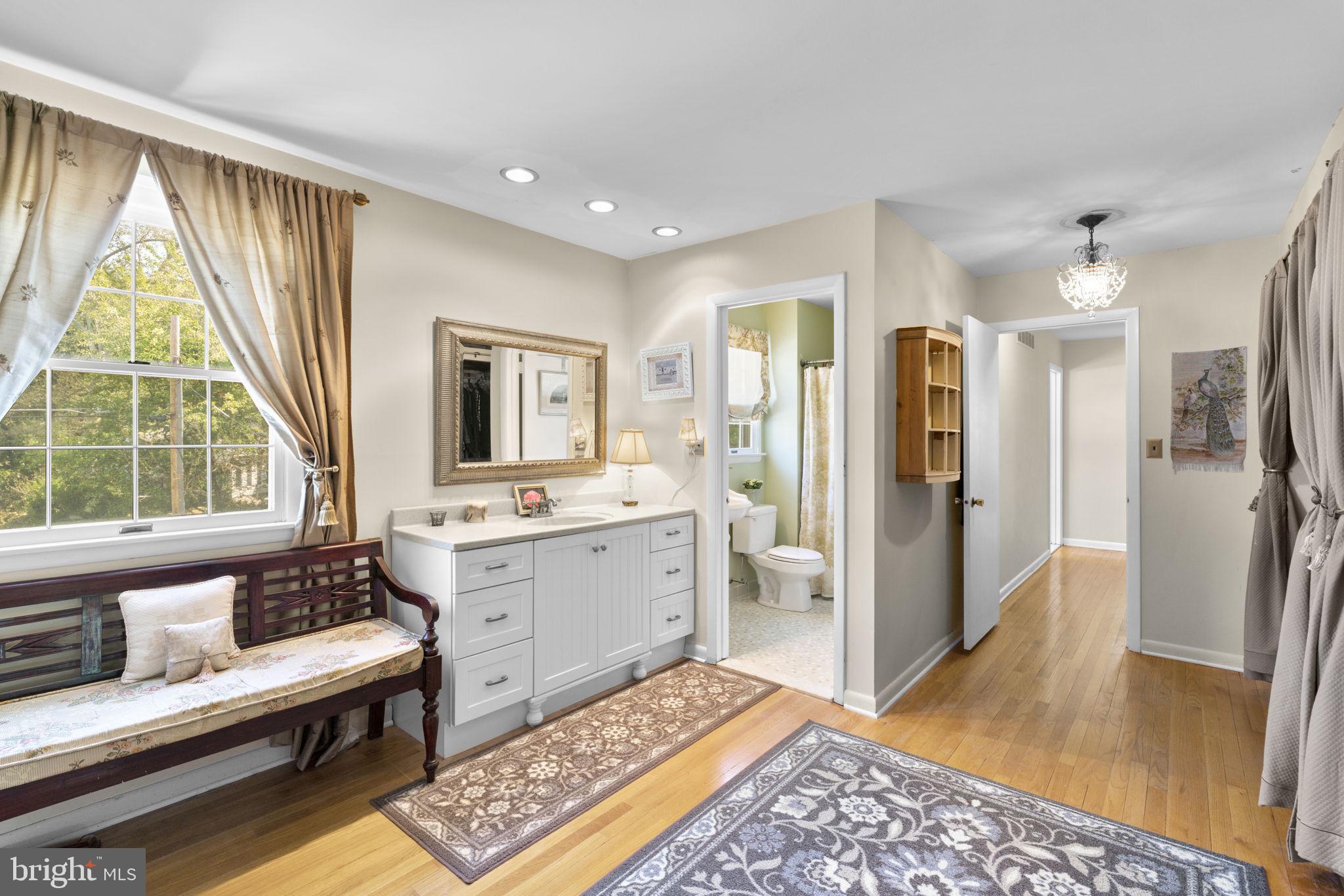 BEAVERBROOK - Residential