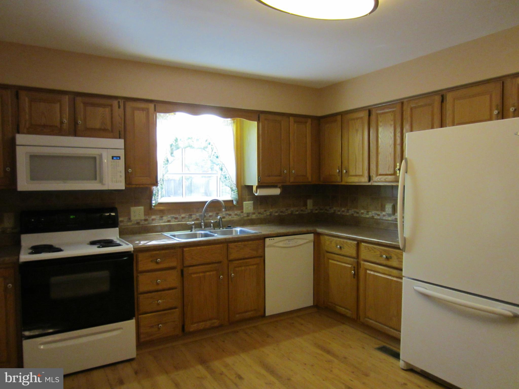 EASTERN VIEW - Residential Lease