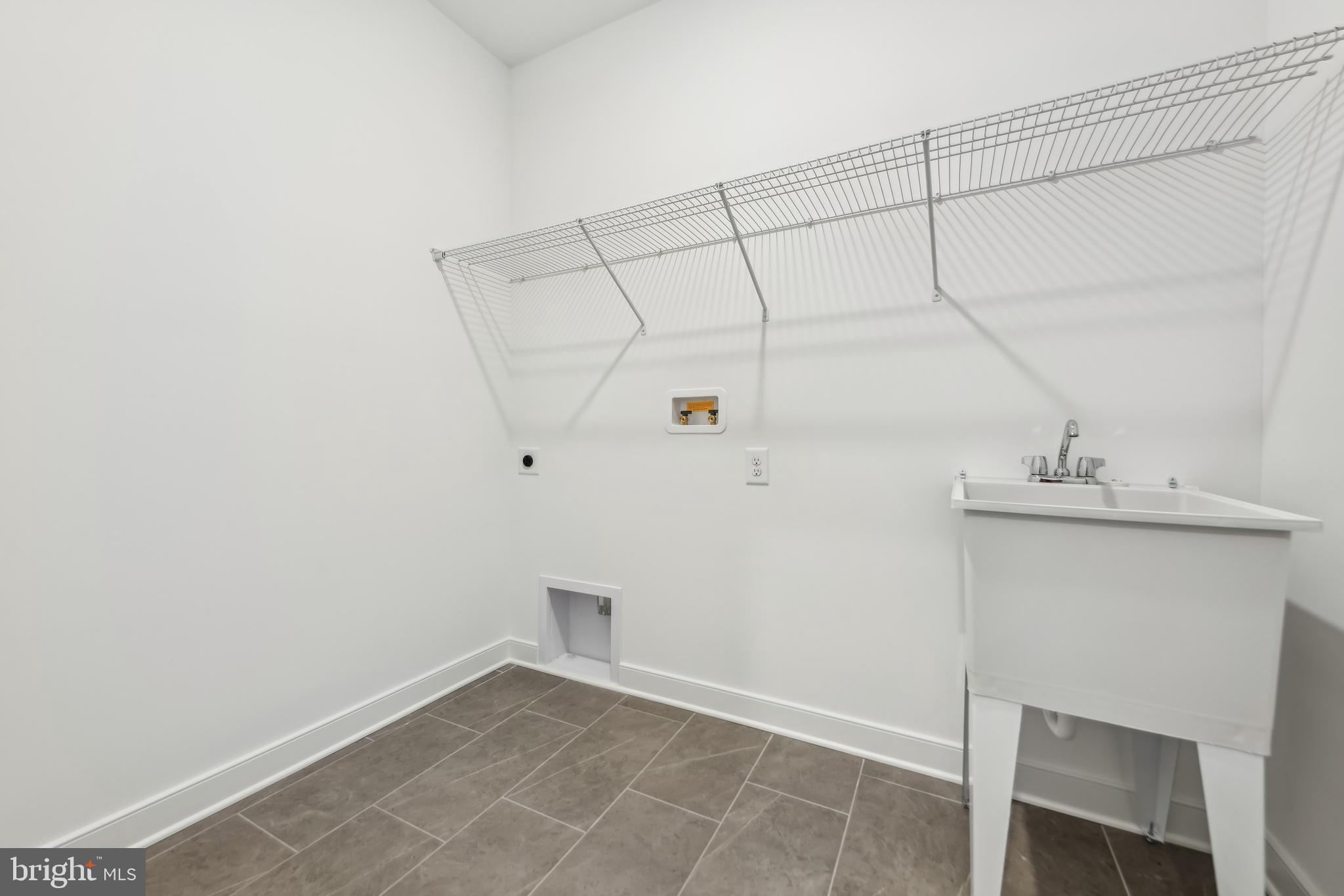 FOUR SEASONS AT HATTERAS HILLS - Residential