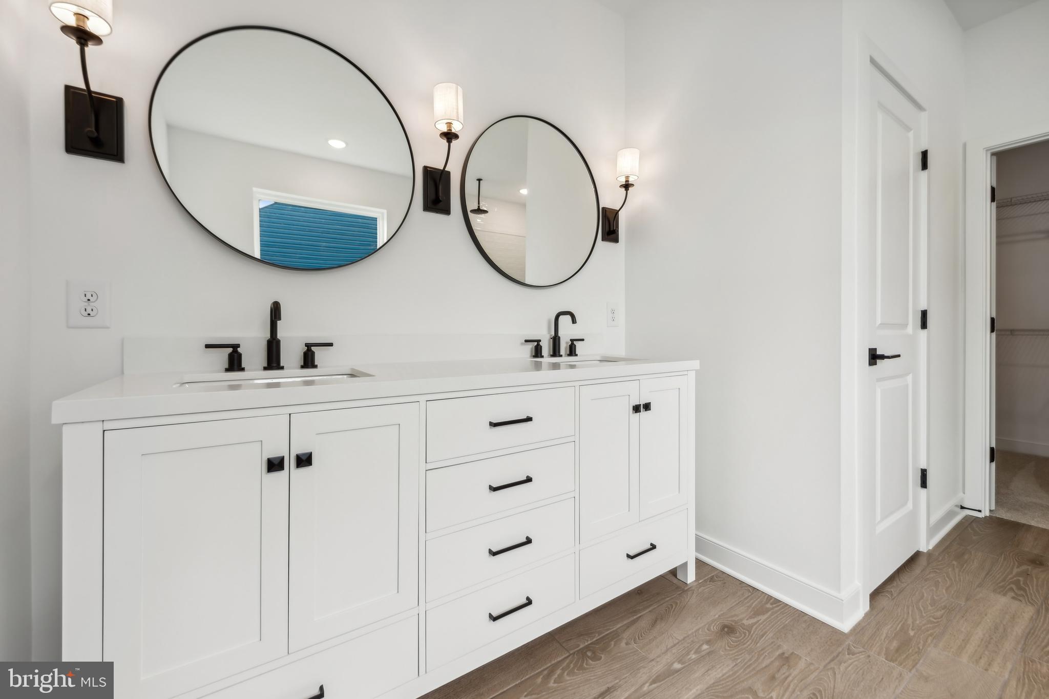 FOUR SEASONS AT HATTERAS HILLS - Residential