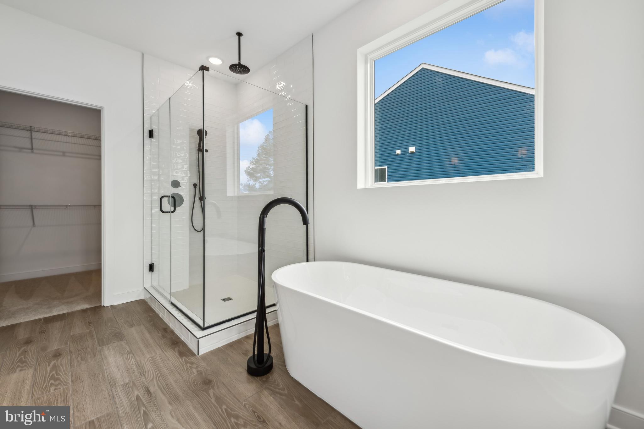 FOUR SEASONS AT HATTERAS HILLS - Residential