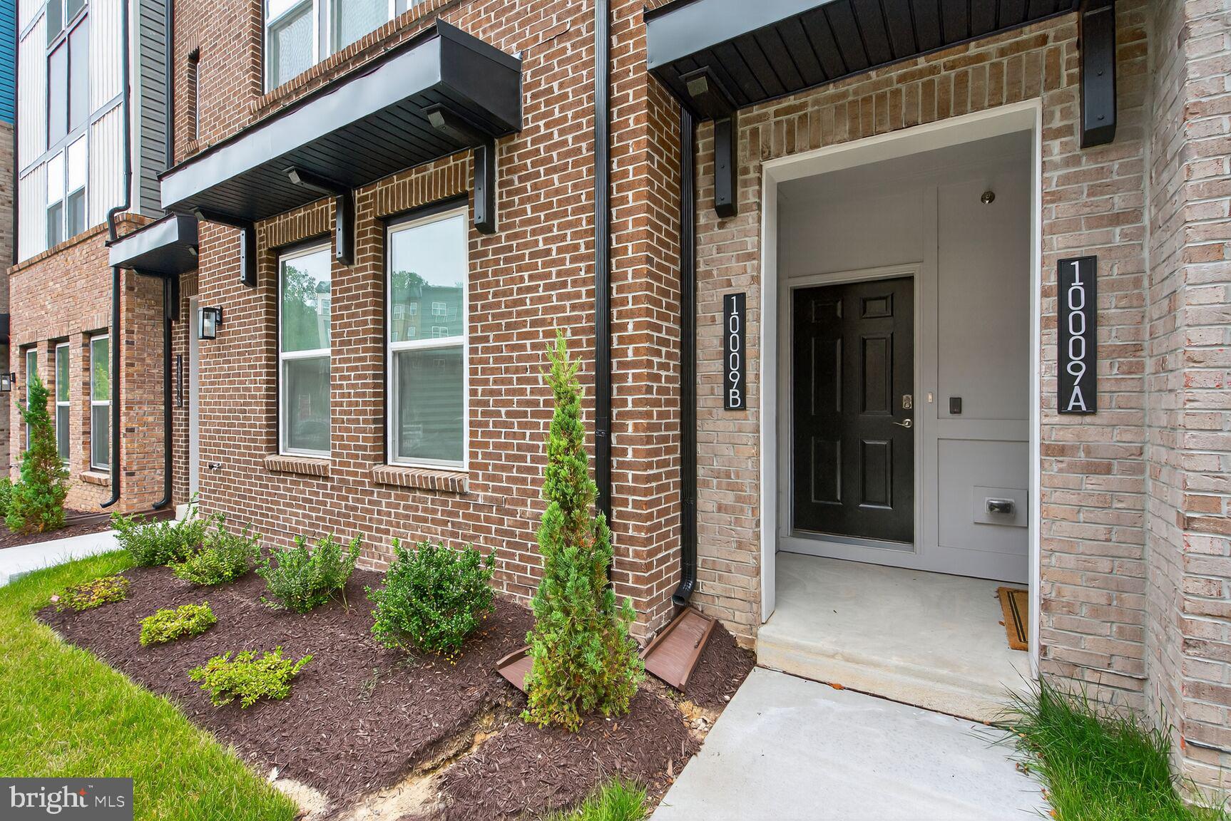 PADDOCK POINTE - Residential