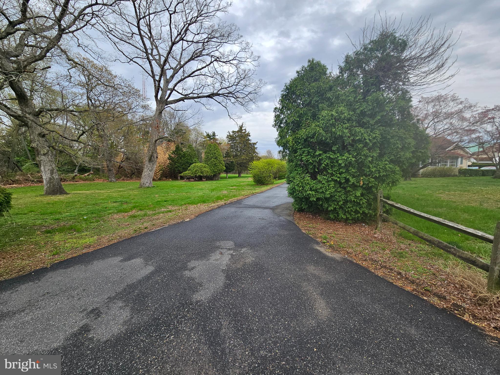 1737 S BURLINGTON ROAD