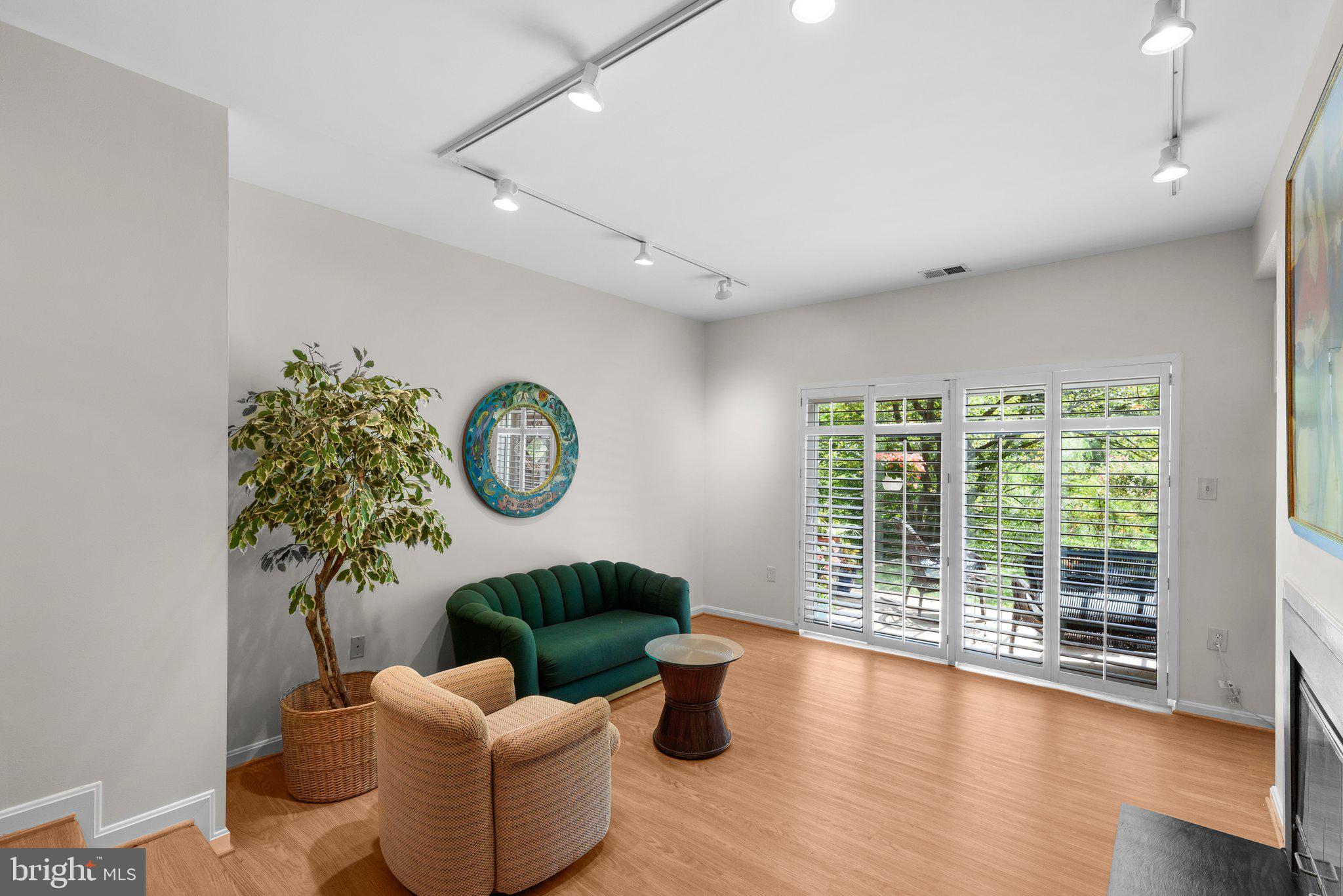 FAIR HILL - Residential