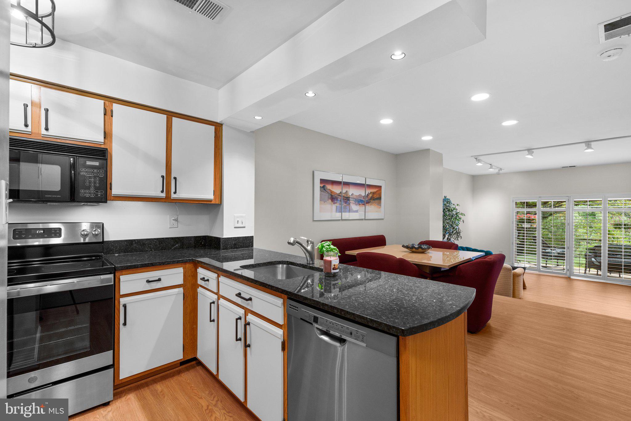 FAIR HILL - Residential