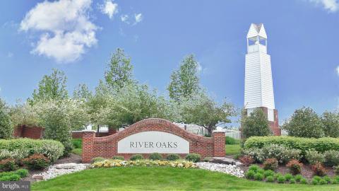 RIVER OAKS - Residential
