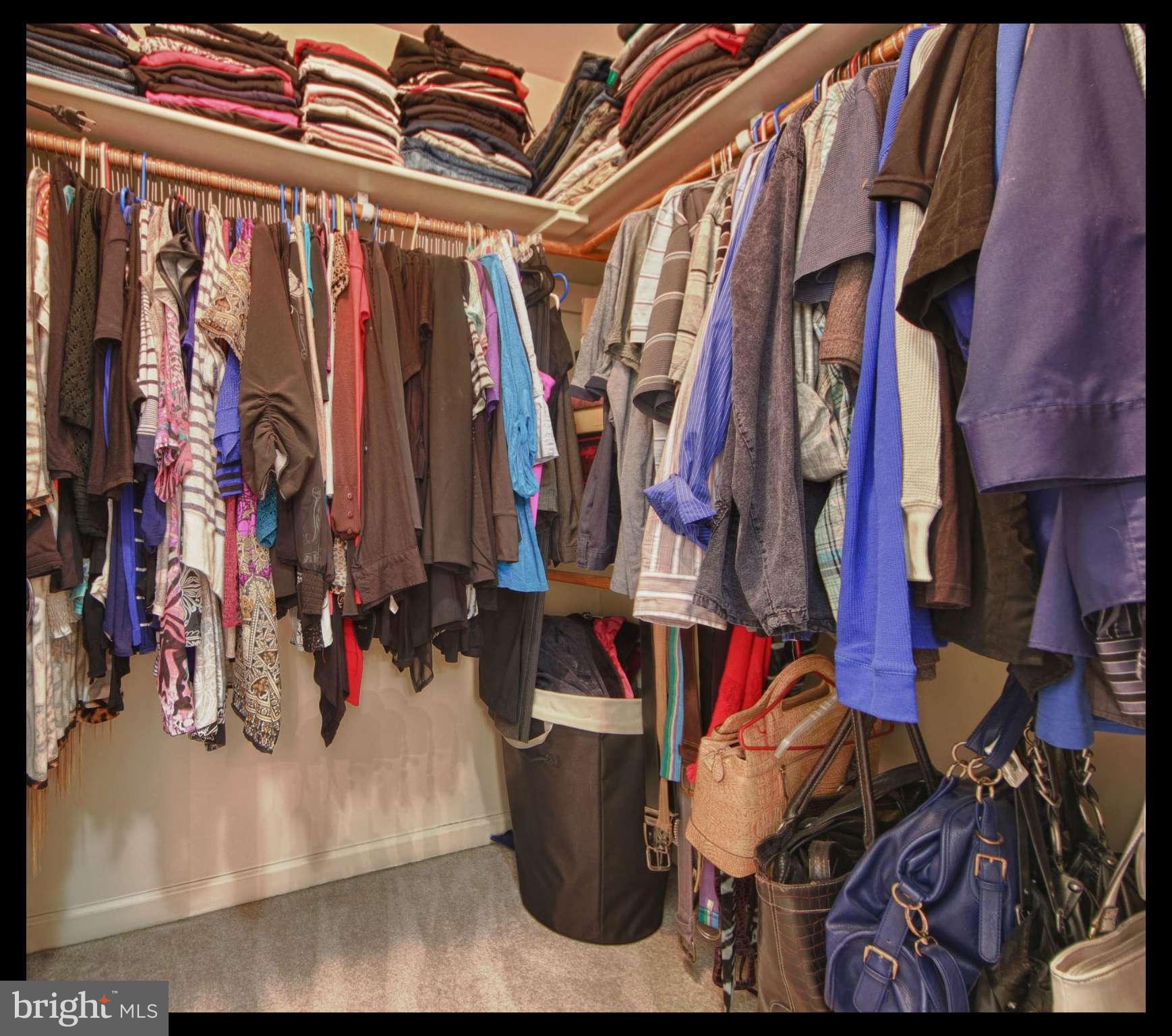 RIVER OAKS - Residential