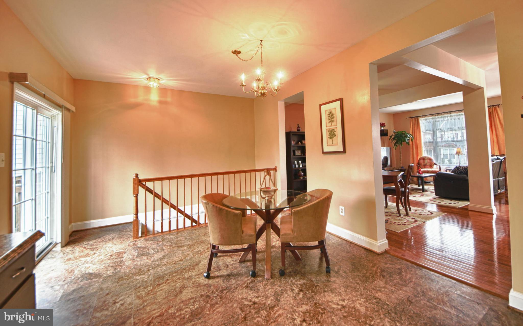 RIVER OAKS - Residential