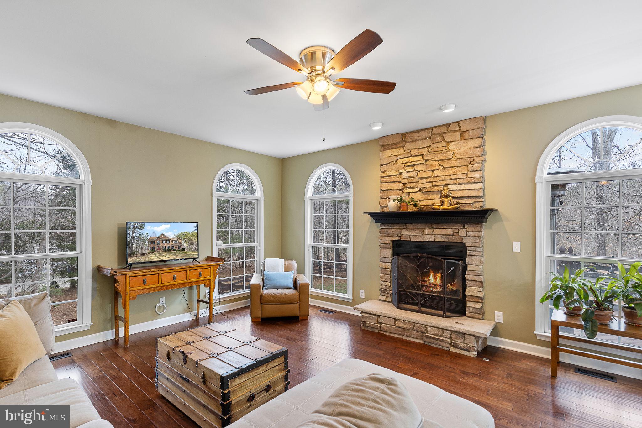 SEVEN LAKES - Residential