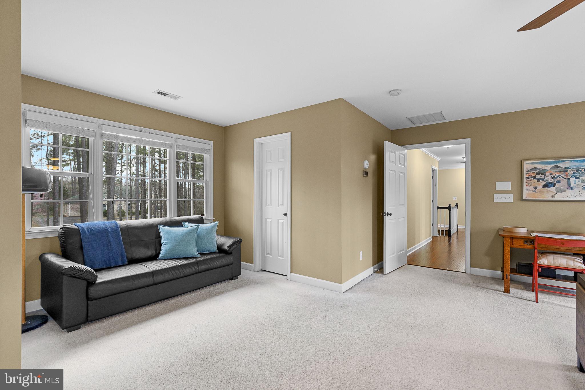 SEVEN LAKES - Residential