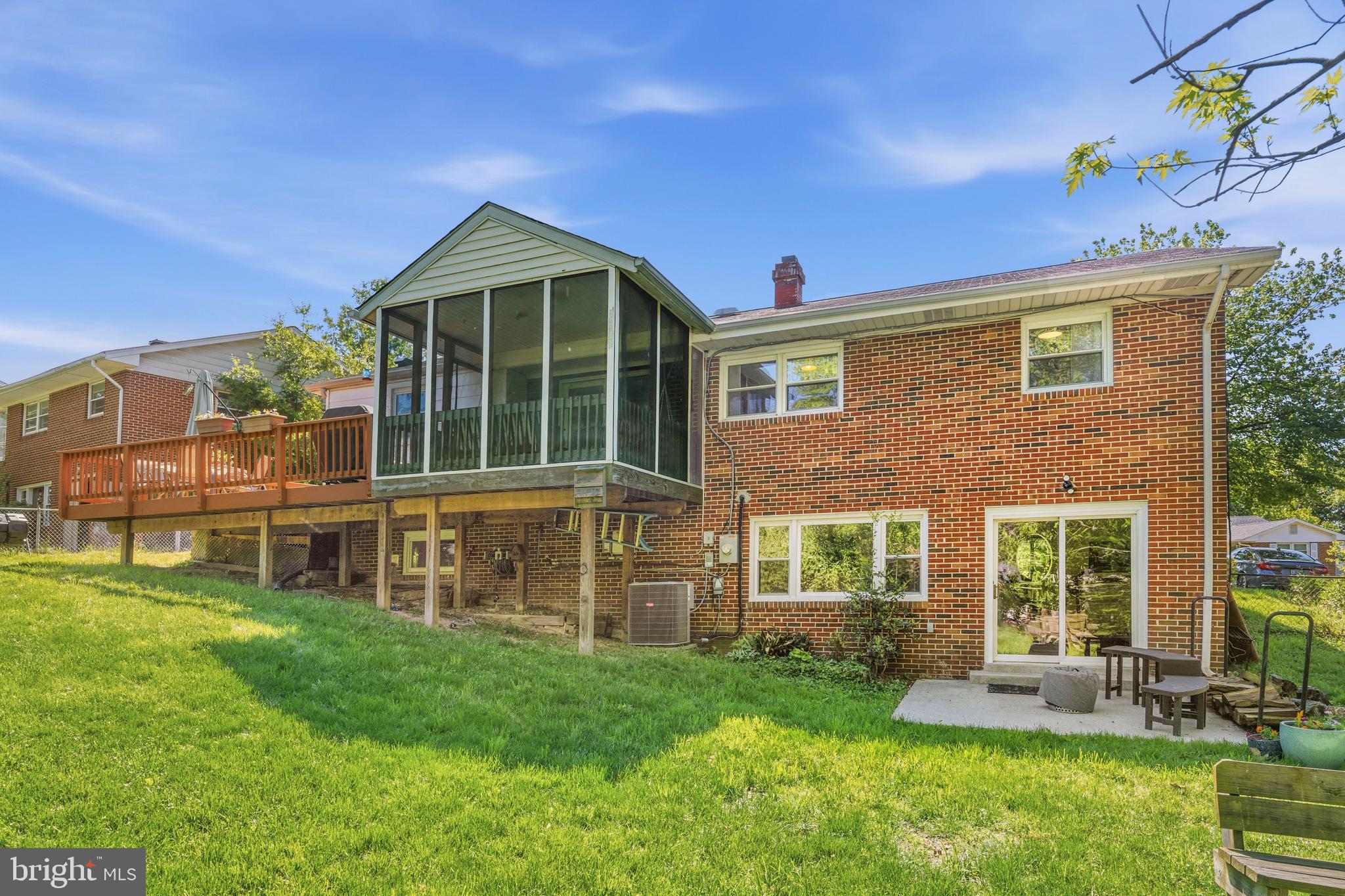 COLLEGE PARK WOODS - Residential