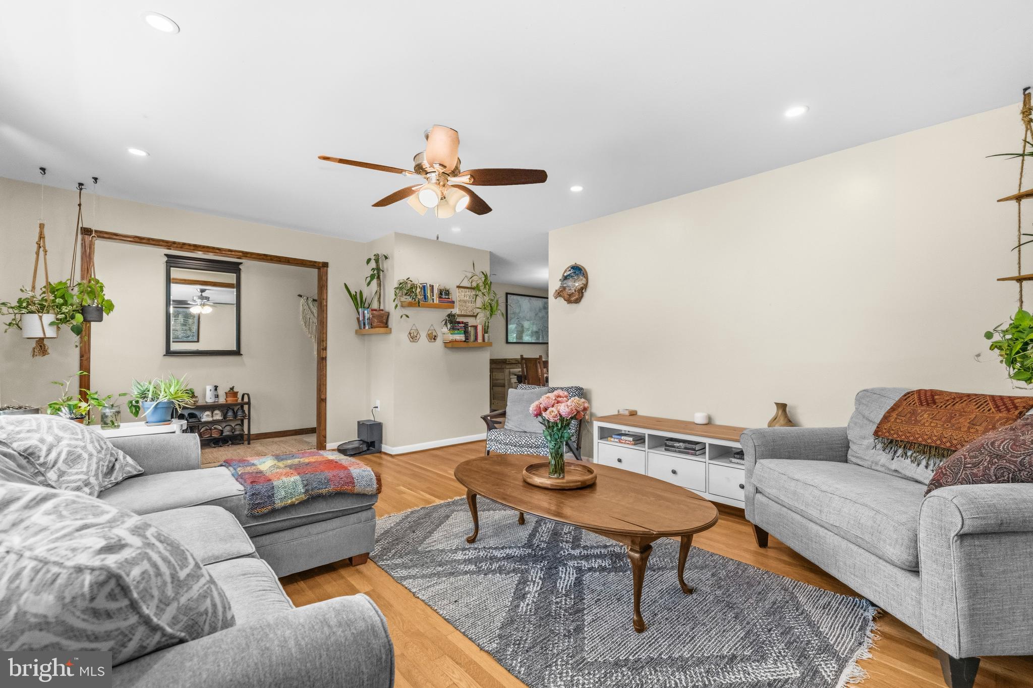 COLLEGE PARK WOODS - Residential