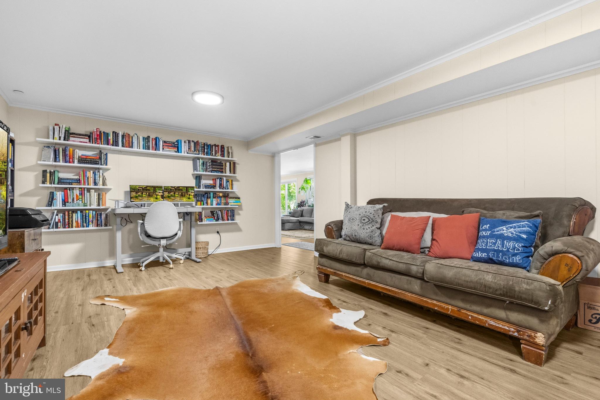COLLEGE PARK WOODS - Residential