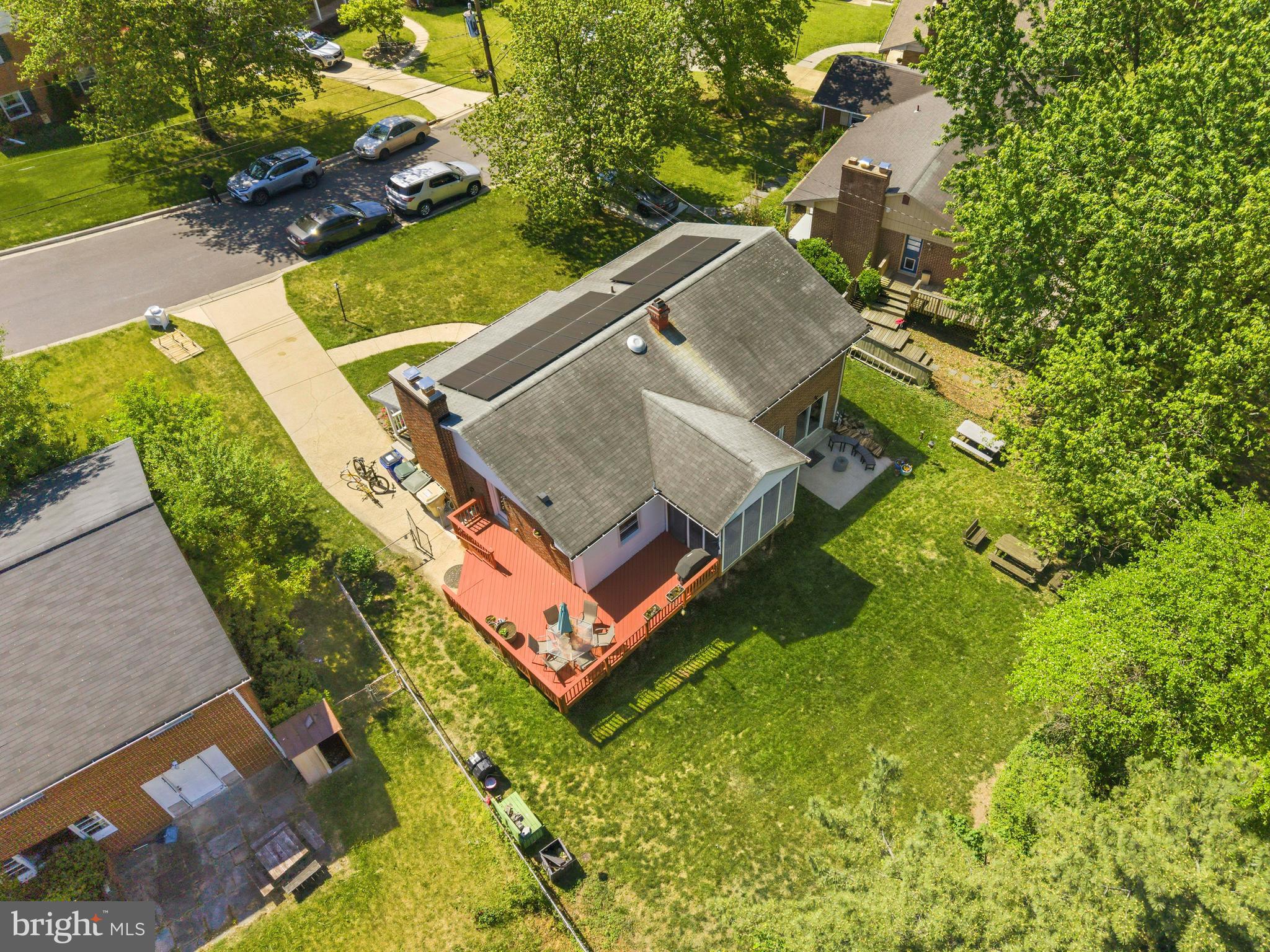COLLEGE PARK WOODS - Residential
