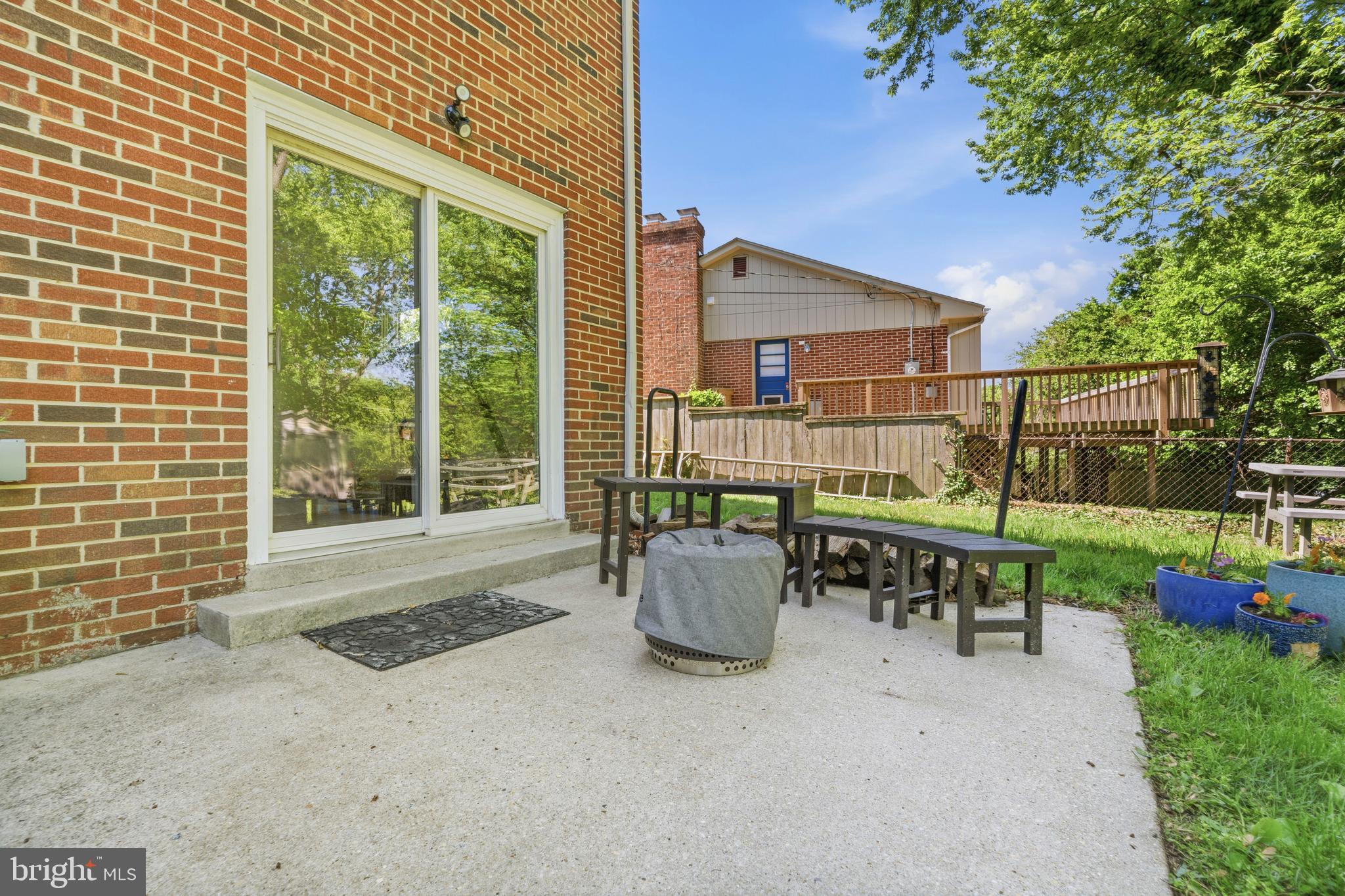 COLLEGE PARK WOODS - Residential
