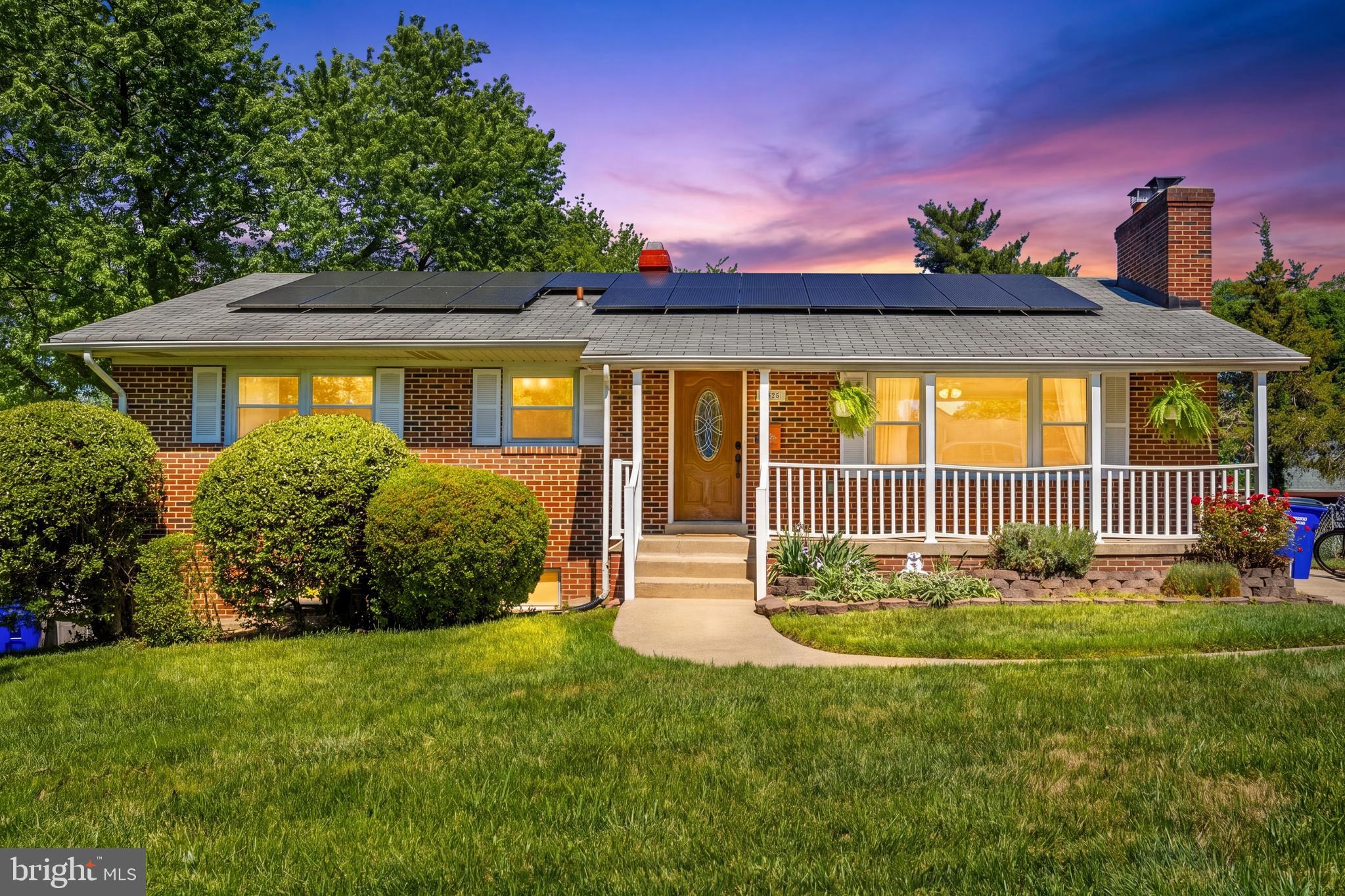 COLLEGE PARK WOODS - Residential