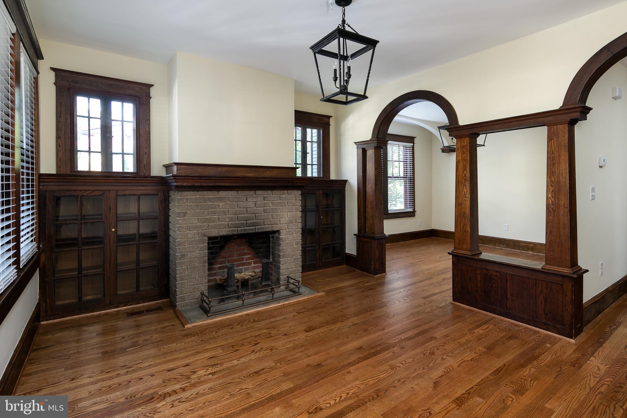 MAYWOOD - Residential