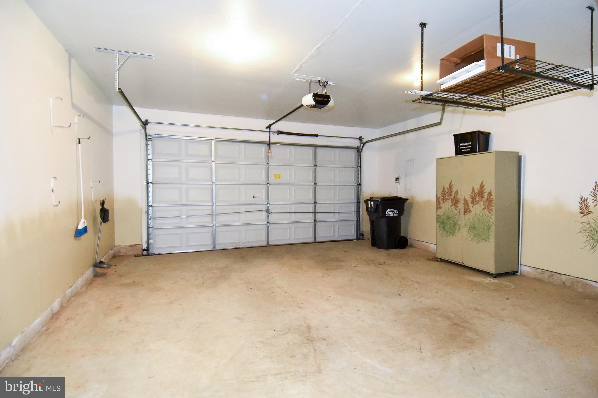 FOUR SEASONS IN HISTORIC VIRGINIA - Residential Lease