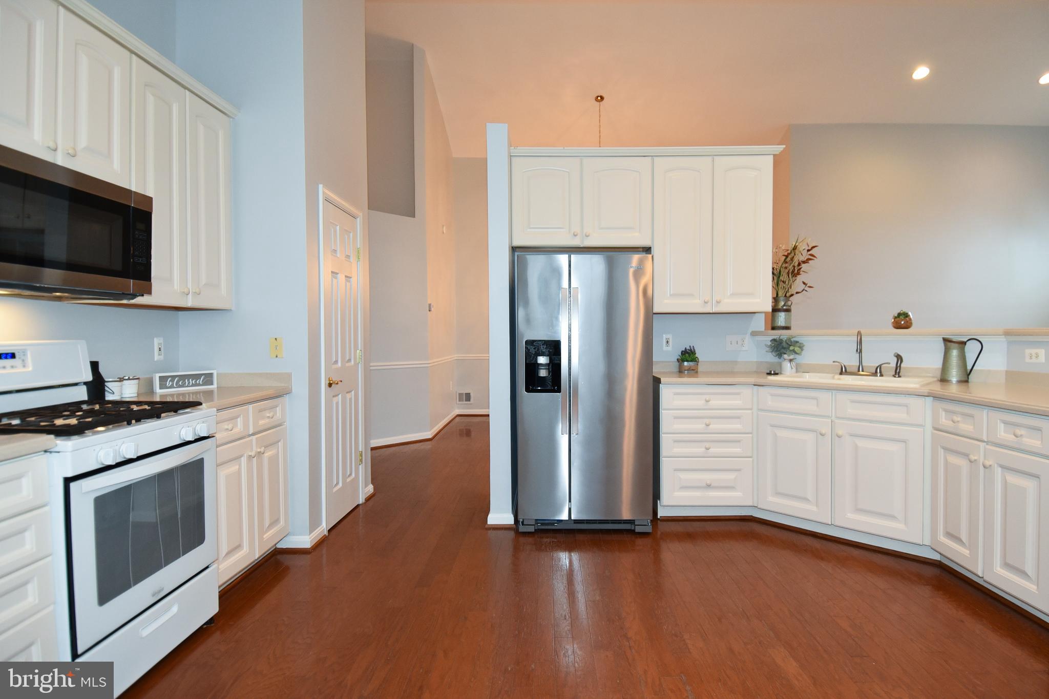 FOUR SEASONS IN HISTORIC VIRGINIA - Residential Lease