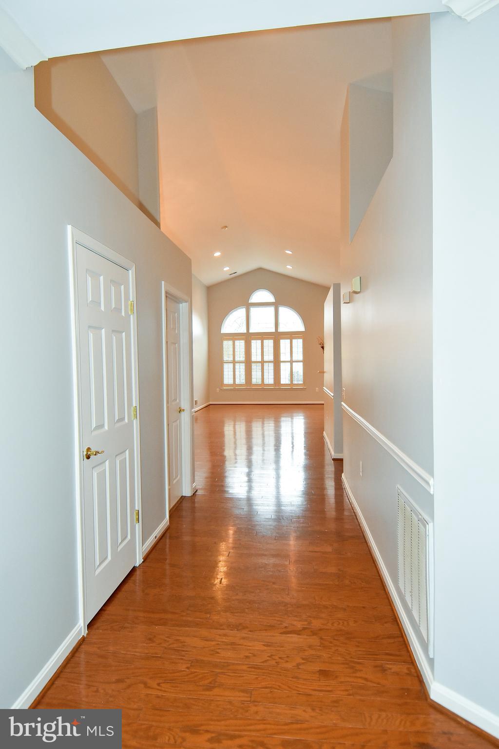 FOUR SEASONS IN HISTORIC VIRGINIA - Residential Lease