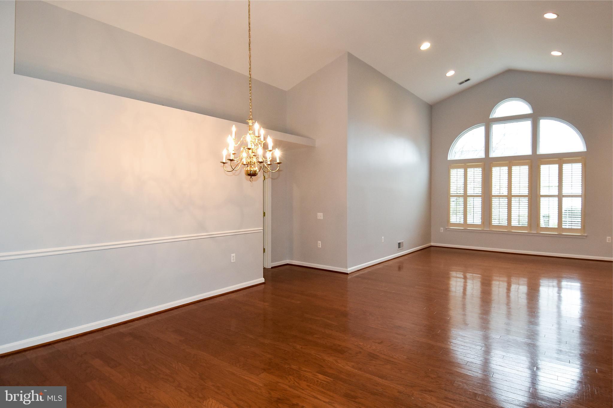 FOUR SEASONS IN HISTORIC VIRGINIA - Residential Lease