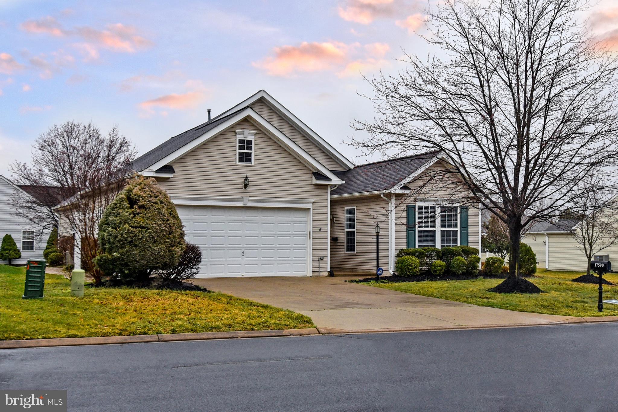 FOUR SEASONS IN HISTORIC VIRGINIA - Residential Lease