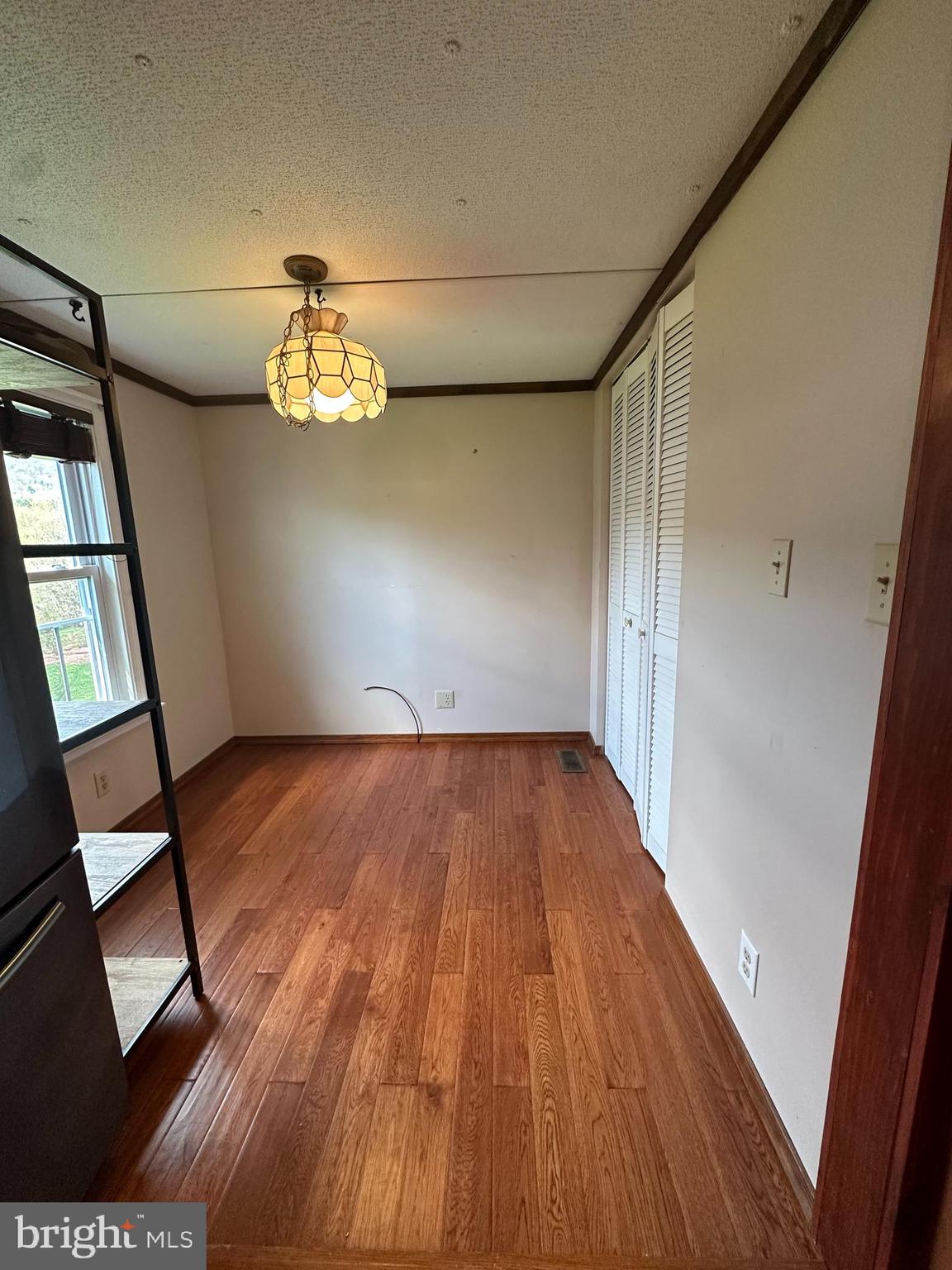 CONTINENTAL COURTS - Residential