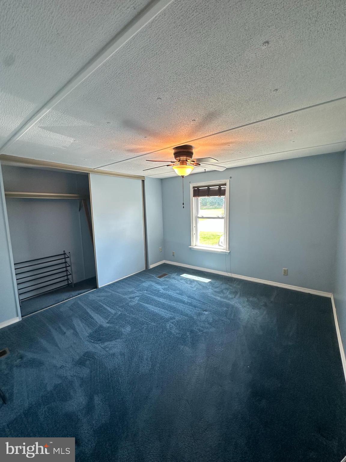 CONTINENTAL COURTS - Residential