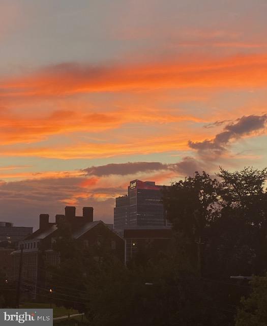 RIVIERA OF CHEVY CHASE - Residential