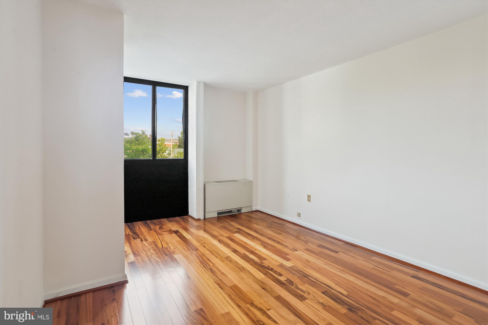 RIVIERA OF CHEVY CHASE - Residential