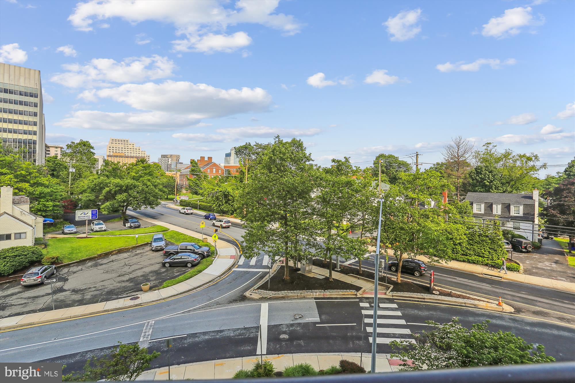 RIVIERA OF CHEVY CHASE - Residential