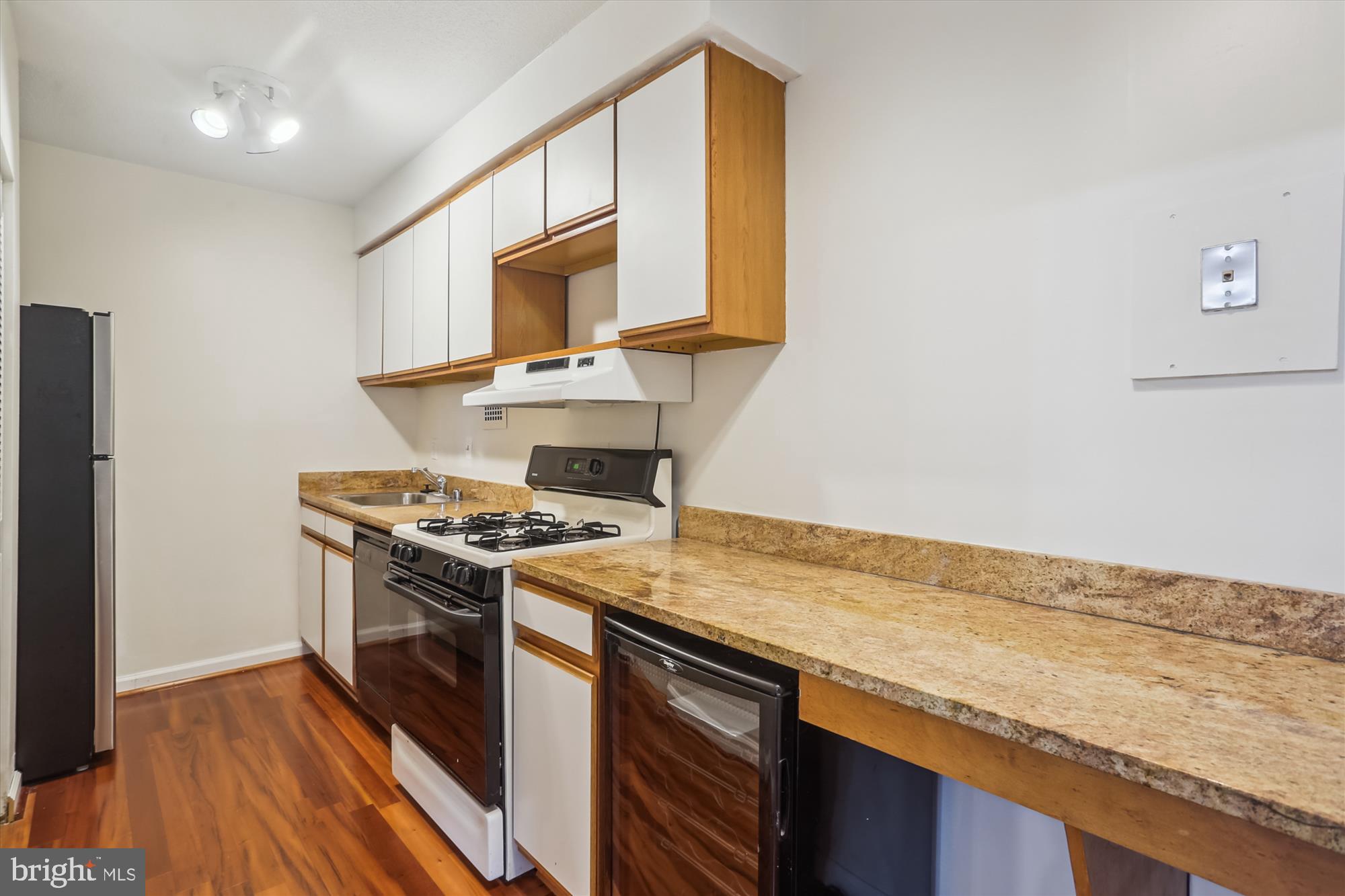 RIVIERA OF CHEVY CHASE - Residential