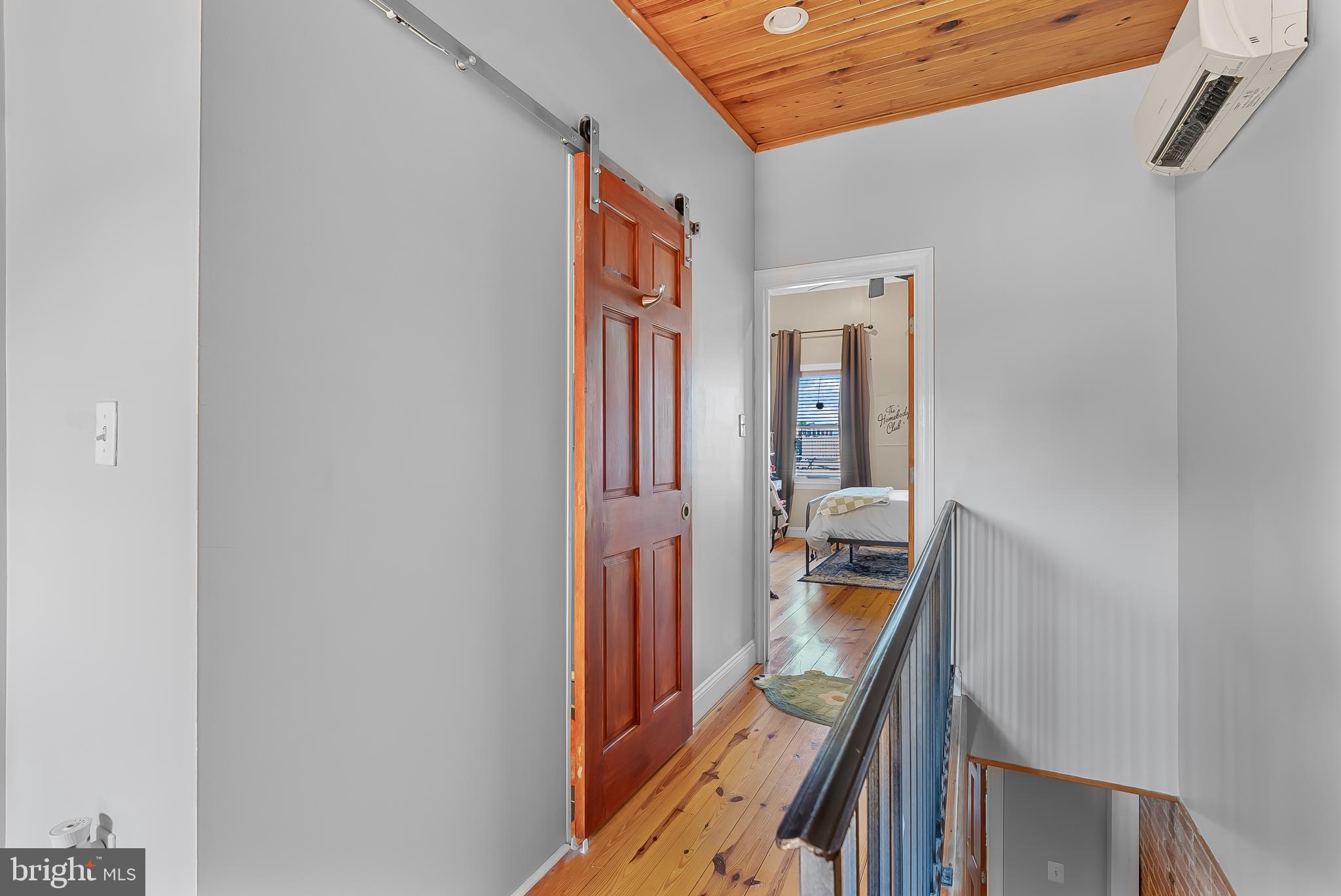RIVERSIDE - Residential Lease