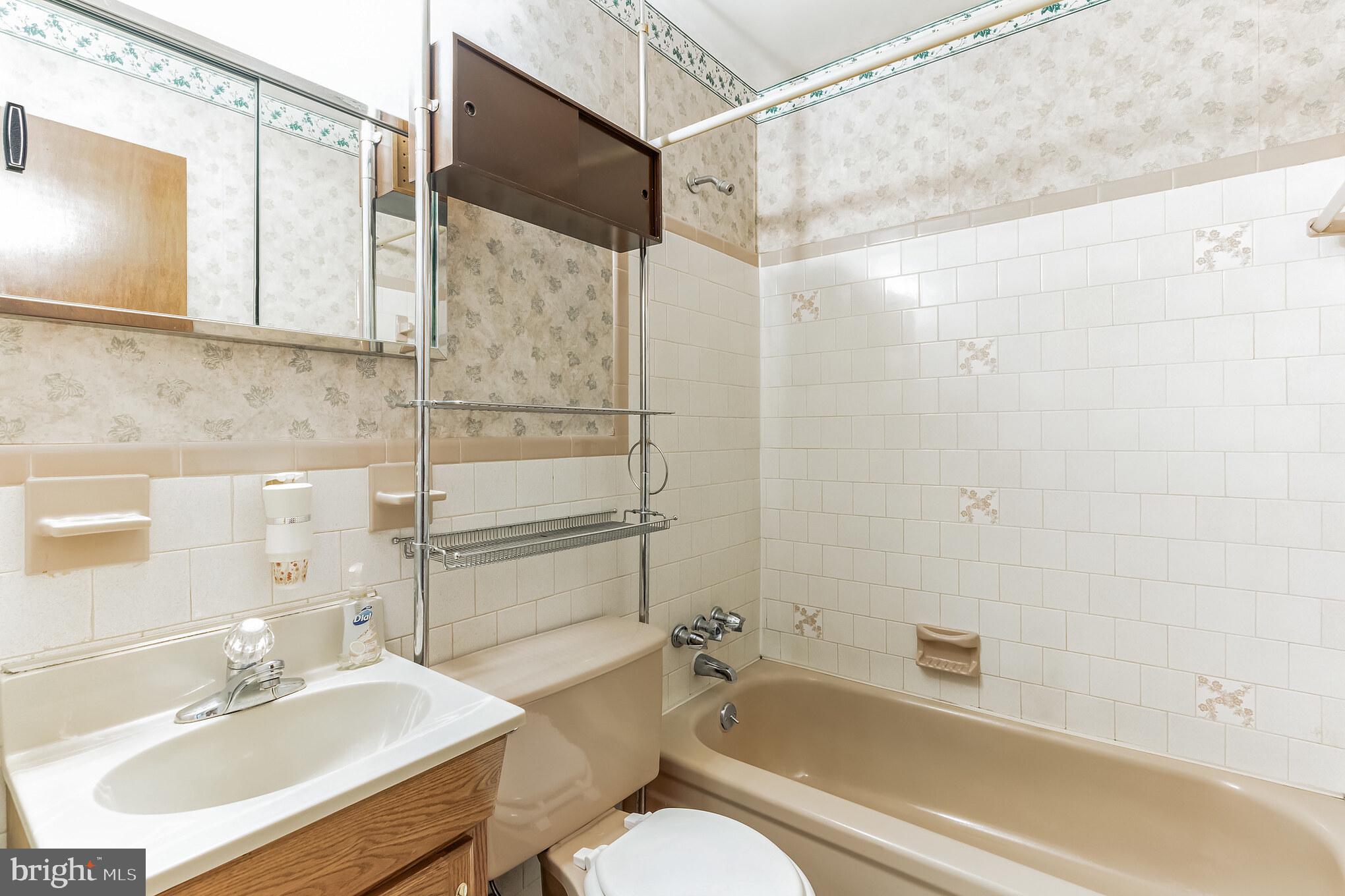 SHADY DALE - Residential