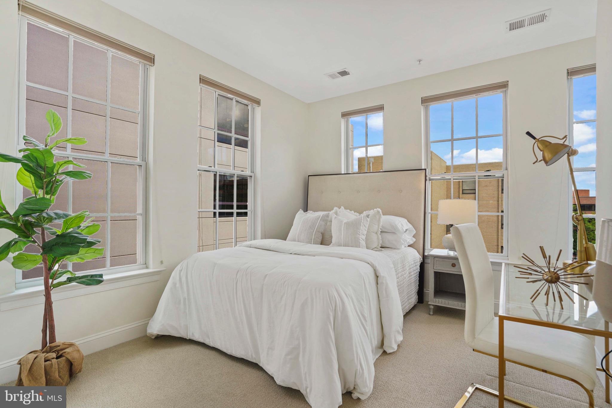 OLD TOWN - Residential